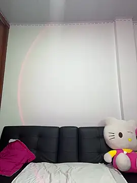 EmySofia online show from April 2, 4:19 am
