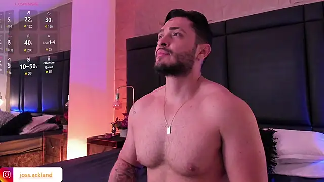 JossAckland online show from November 11, 8:03 pm