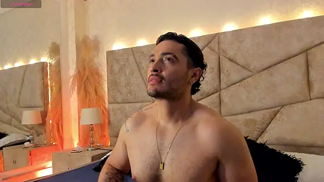 JossAckland online show from March 26, 8:07 pm