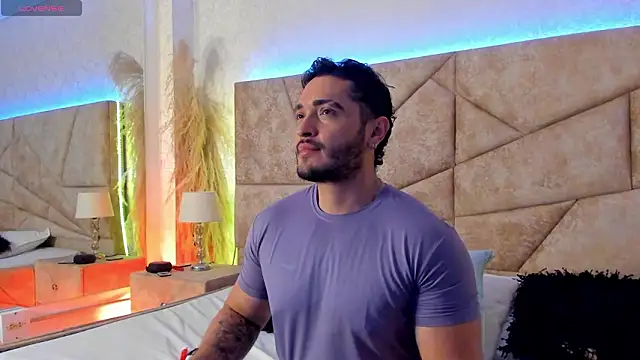 JossAckland online show from February 17, 8:06 pm