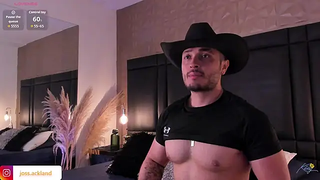 JossAckland online show from December 20, 8:12 pm