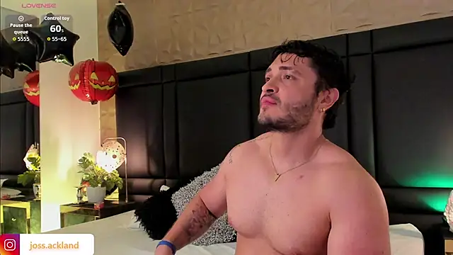 JossAckland online show from October 21, 8:08 pm