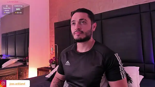 JossAckland online show from November 16, 8:02 pm