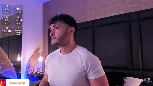 JossAckland online show from December 14, 7:52 pm