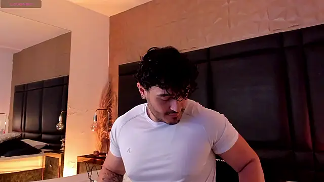 JossAckland online show from February 22, 5:58 pm