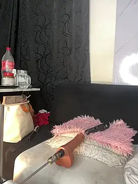 chiquimaturesexy online show from March 5, 9:00 pm