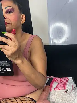 chiquimaturesexy online show from April 3, 10:16 pm