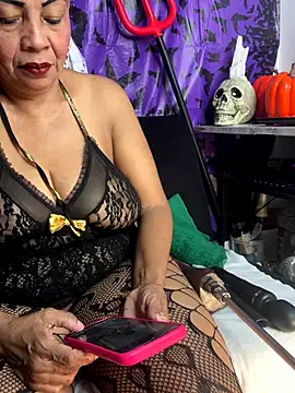 chiquimaturesexy online show from October 26, 5:57 pm