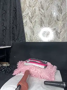 chiquimaturesexy online show from April 16, 9:50 pm