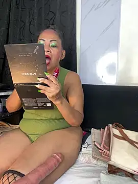 chiquimaturesexy online show from March 13, 8:36 pm