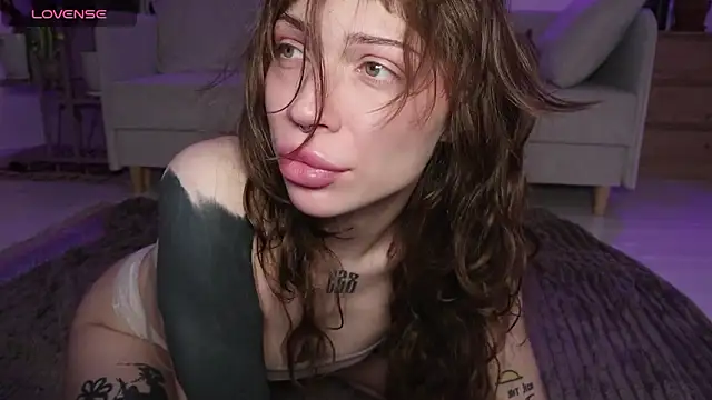 PaulaPratt online show from February 4, 5:35 am