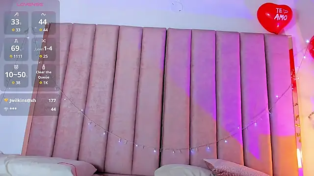 VICTORIA RASH online show from February 14, 8:26 pm