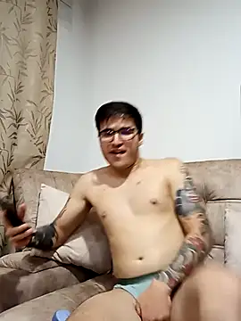 Tony Wylie online show from March 6, 1:33 am