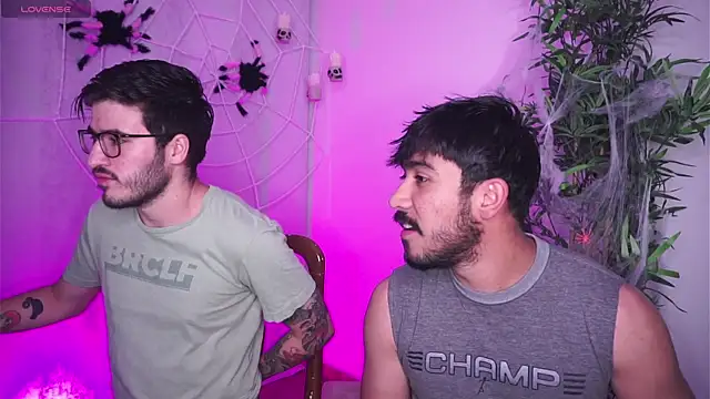 Tony Wylie online show from October 22, 9:03 pm