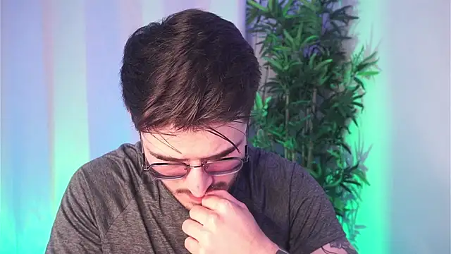 Tony Wylie online show from April 9, 1:28 pm