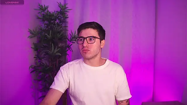 Tony Wylie online show from November 12, 10:52 am