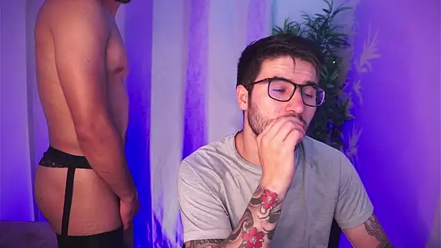 Tony Wylie online show from February 26, 8:42 pm