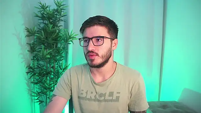 Tony Wylie online show from November 5, 9:34 am