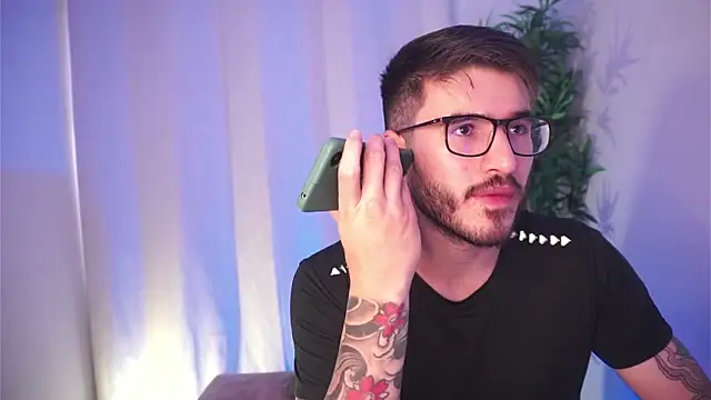 Tony Wylie online show from February 5, 8:48 pm