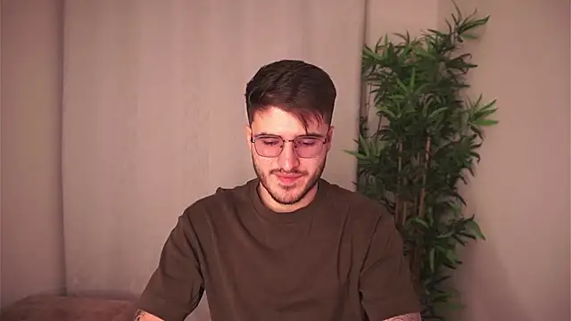 Tony Wylie online show from March 21, 10:35 pm