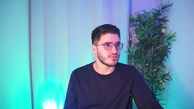 Tony Wylie online show from March 25, 3:28 am