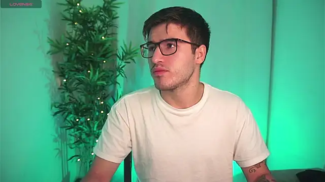 Tony Wylie online show from November 15, 10:19 am