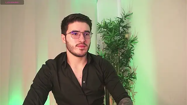 Tony Wylie online show from April 14, 3:06 pm