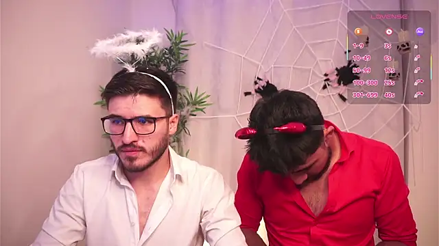 Tony Wylie online show from October 29, 10:20 pm