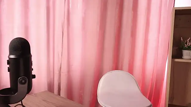 justnala  online show from November 26, 2:06 pm