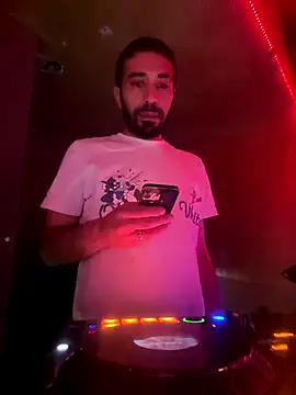 Snapshot of djtimka chatting on November 26, 7:25 pm djtimka online show from November 26, 7:25 pm