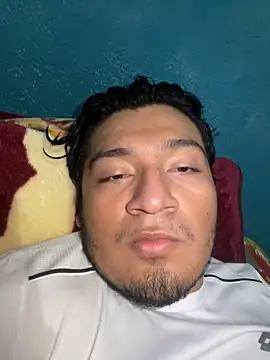 YoElMasHot online show from February 20, 8:00 pm