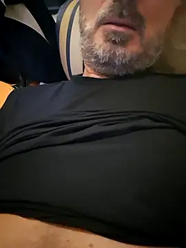 1talianBeutifulCock online show from October 30, 1:31 pm