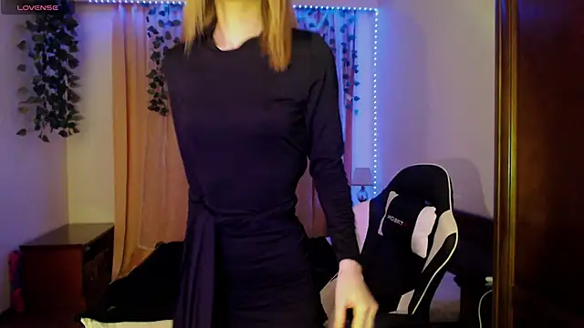 Snapshot of Velvetsky_1 chatting on January 31, 4:59 pm Velvetsky 1 online show from January 31, 4:59 pm