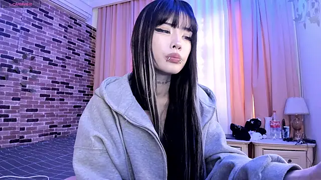 Snapshot of Velvetsky_1 chatting on December 1, 3:40 am Velvetsky 1 online show from December 1, 3:40 am