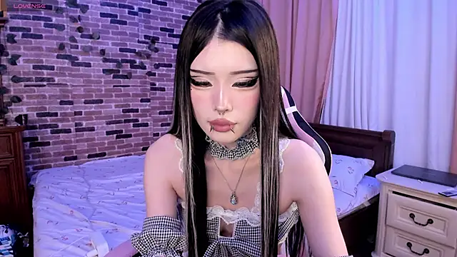 Snapshot of Velvetsky_1 chatting on November 21, 6:51 pm Velvetsky 1 online show from November 21, 6:51 pm