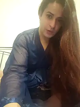 Snapshot of perla97 chatting on December 23, 2:45 am perla97 online show from December 23, 2:45 am