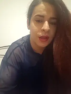Snapshot of perla97 chatting on December 18, 5:31 pm perla97 online show from December 18, 5:31 pm