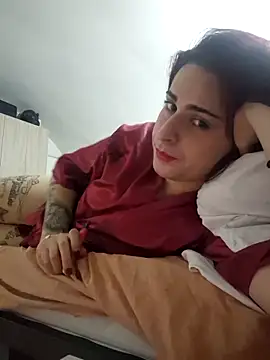 Snapshot of perla97 chatting on November 8, 11:52 pm perla97 online show from November 8, 11:52 pm