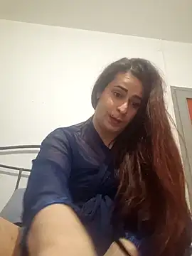 Snapshot of perla97 chatting on December 22, 12:39 am perla97 online show from December 22, 12:39 am
