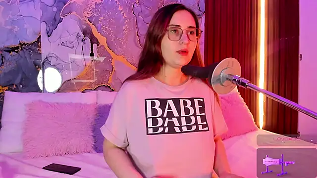 centaurigirl online show from October 27, 3:51 am