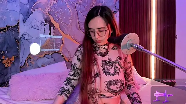 centaurigirl online show from October 26, 3:40 am