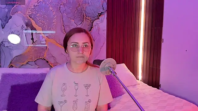 Snapshot of centaurigirl chatting on January 11, 3:57 am centaurigirl online show from January 11, 3:57 am