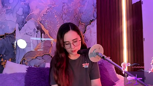 centaurigirl online show from November 25, 3:40 am