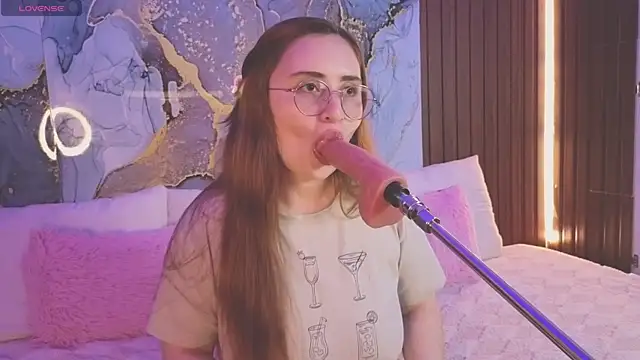 centaurigirl online show from July 5, 4:06 am