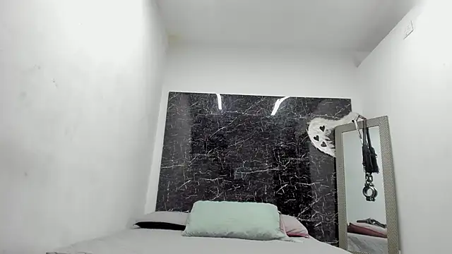 ada-brooke online show from November 21, 11:42 am