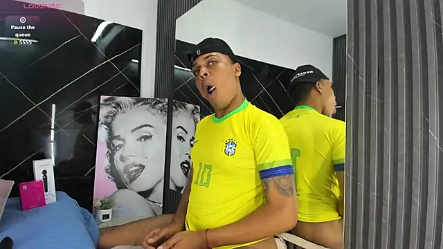 ada-brooke online show from April 7, 11:34 am