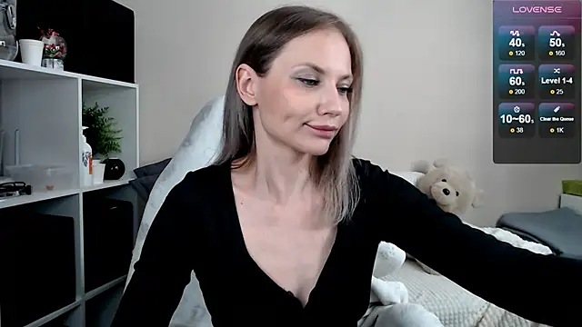 Snapshot of Sunny_bunny6 chatting on July 18, 9:34 pm Sunny bunny6 online show from July 18, 9:34 pm