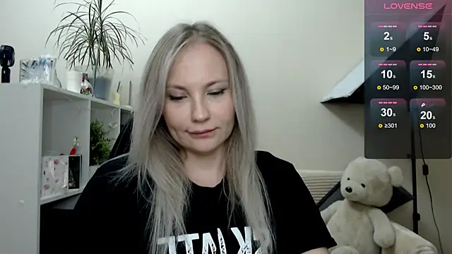 Snapshot of Sunny_bunny6 chatting on November 29, 2:50 pm Sunny bunny6 online show from November 29, 2:50 pm