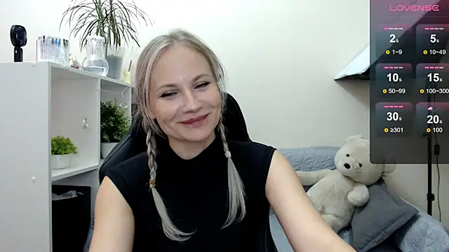 Snapshot of Sunny_bunny6 chatting on September 26, 5:36 am Sunny bunny6 online show from September 26, 5:36 am