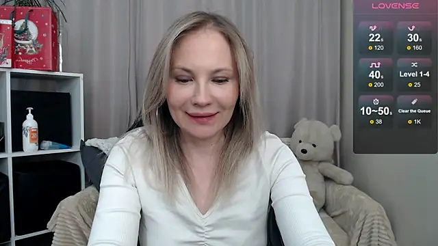 Snapshot of Sunny_bunny6 chatting on January 6, 1:26 pm Sunny bunny6 online show from January 6, 1:26 pm